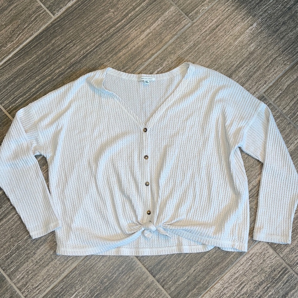 American Eagle size L cream color top